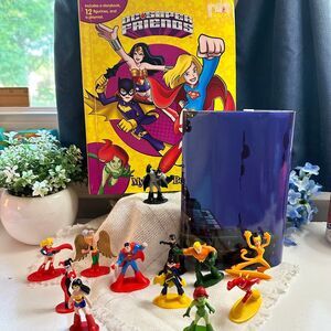DC Super Friends Busy Book
